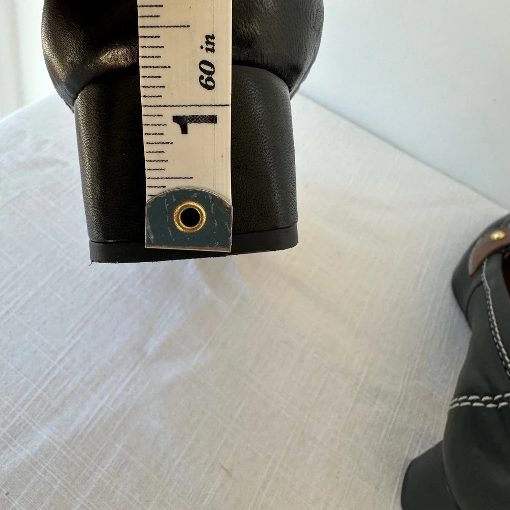 Johnston & Murphy Black Leather Loafer Heels Square Toe‎ Womens Size 7
